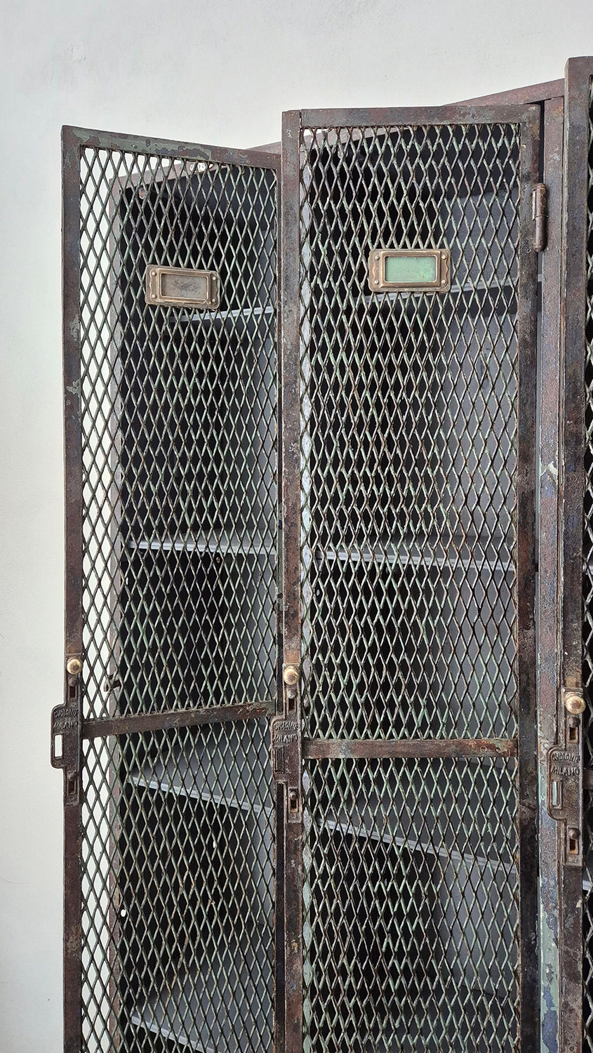 Armadietto / Spogliatoio in Ferro a scomparti | 1940