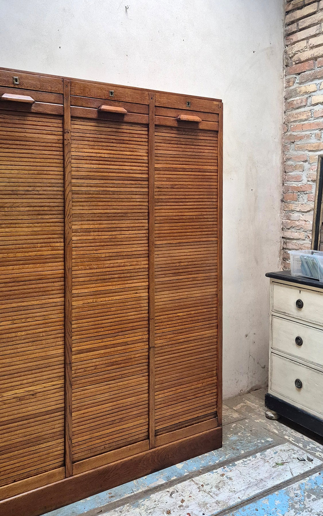Schedario / Credenza a Tripla Serranda in Rovere | Inghilterra, Prima metà '900
