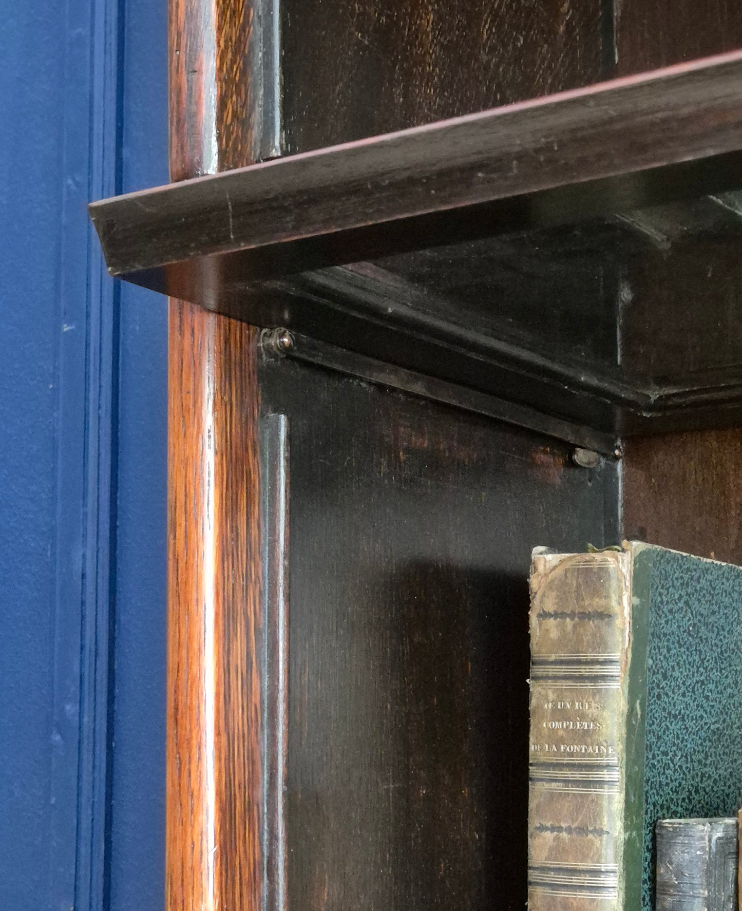 Vetrina / Libreria a 4 moduli in Rovere Tinto | Regno Unito, primi '900