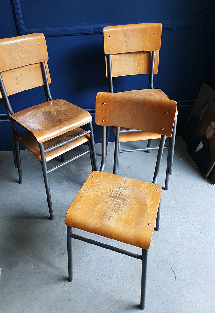 Sono rimasate 2 Sedie da Scuola Vintage Impilabili