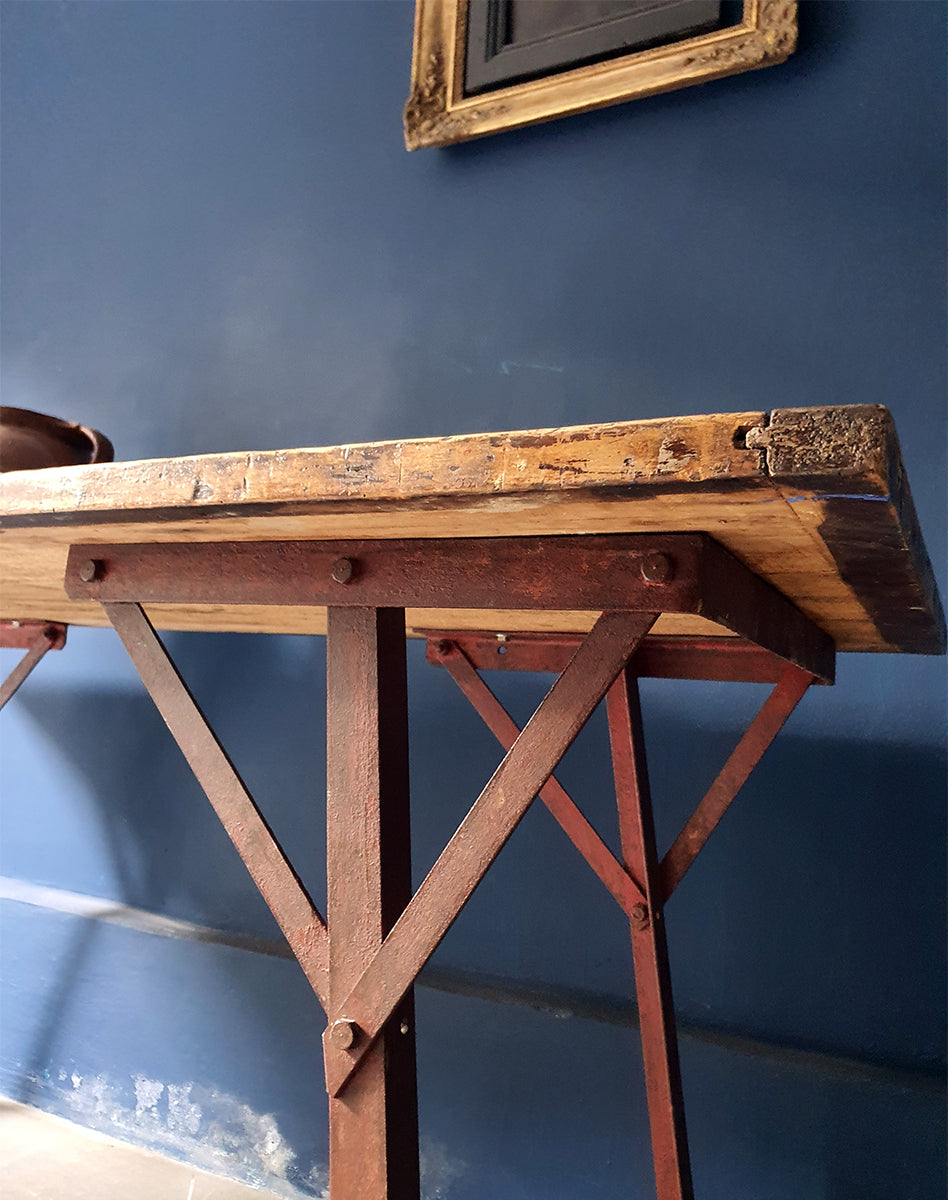 Tavolo / Consolle in stile industriale con antico top in legno di pioppo