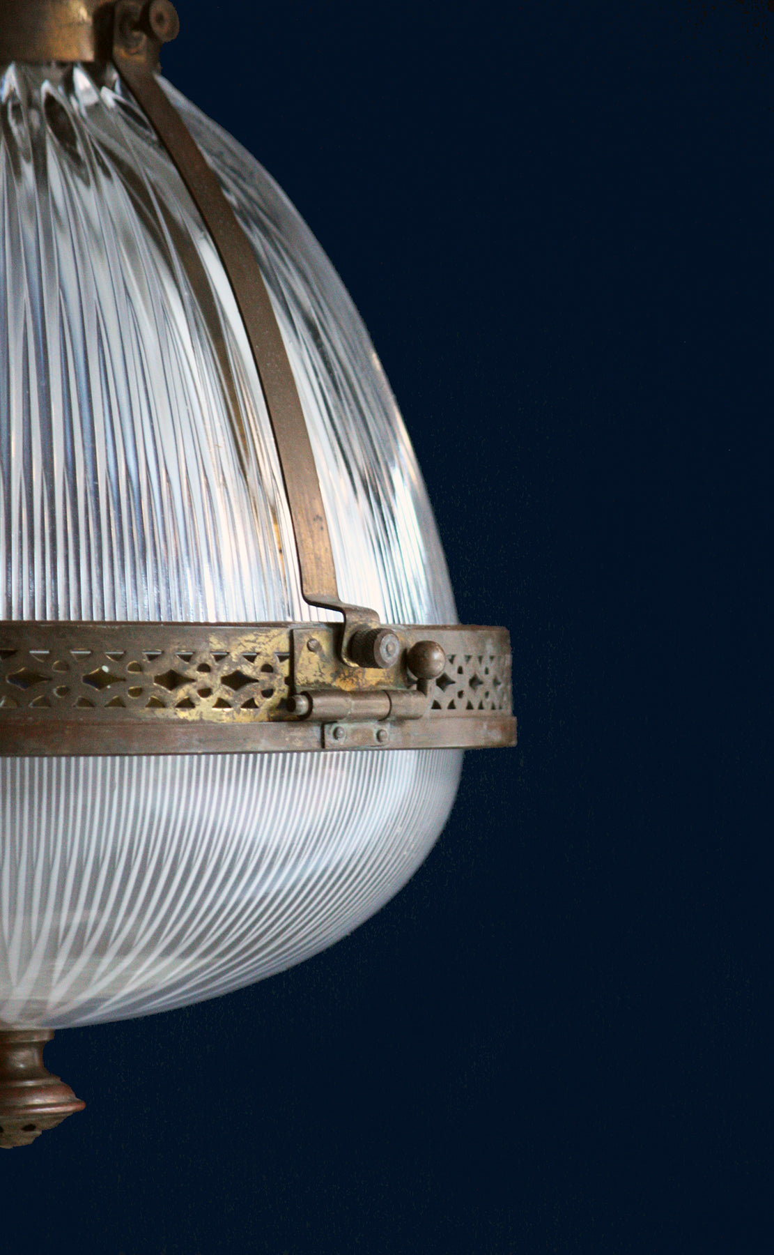 Lampada a sospensione 'Art Nouveau' di Holophane | primi '900