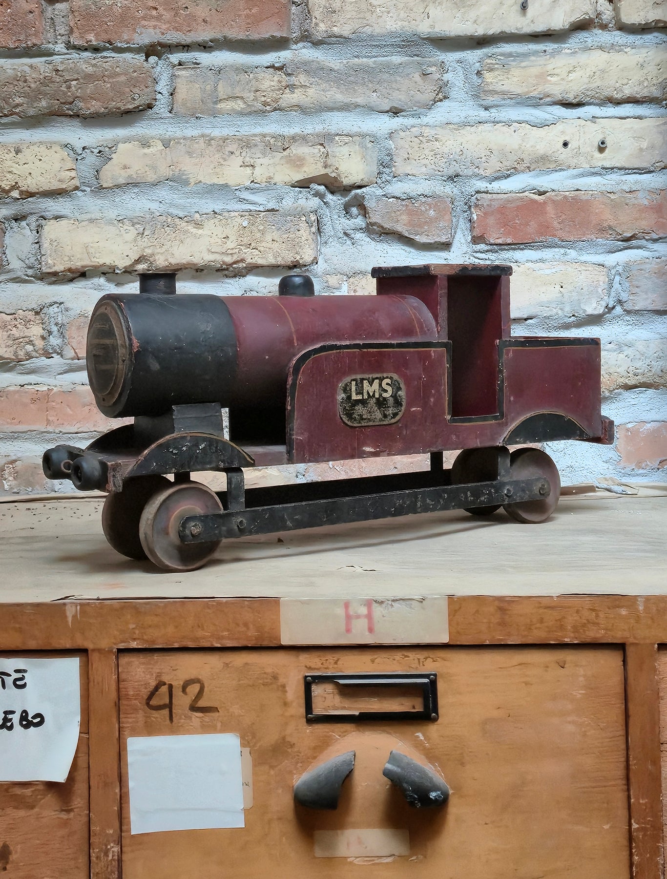 Trenino Giocattolo antico LMS Lines Bros Tri-ang anni ’30 in legno – 48 cm – Originale UK