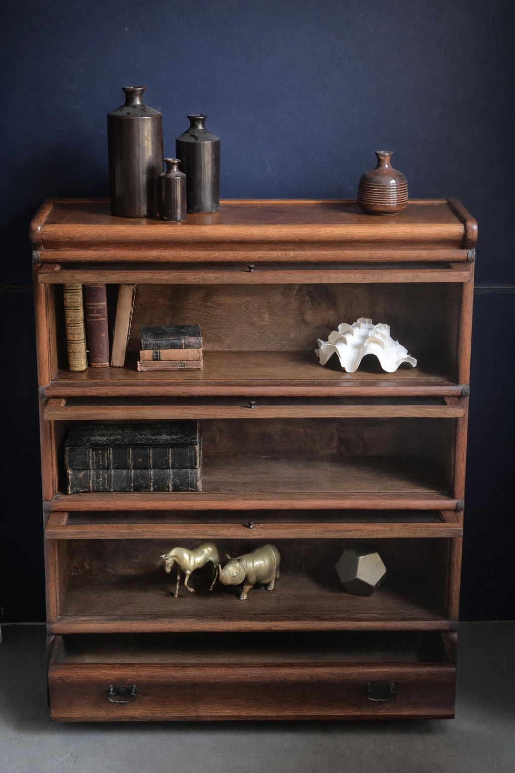 Libreria Modulare 'Globe Wernicke' Originale in Rovere con Ante a ribalta – Inghilterra 1920/40 Barrister Bookcase