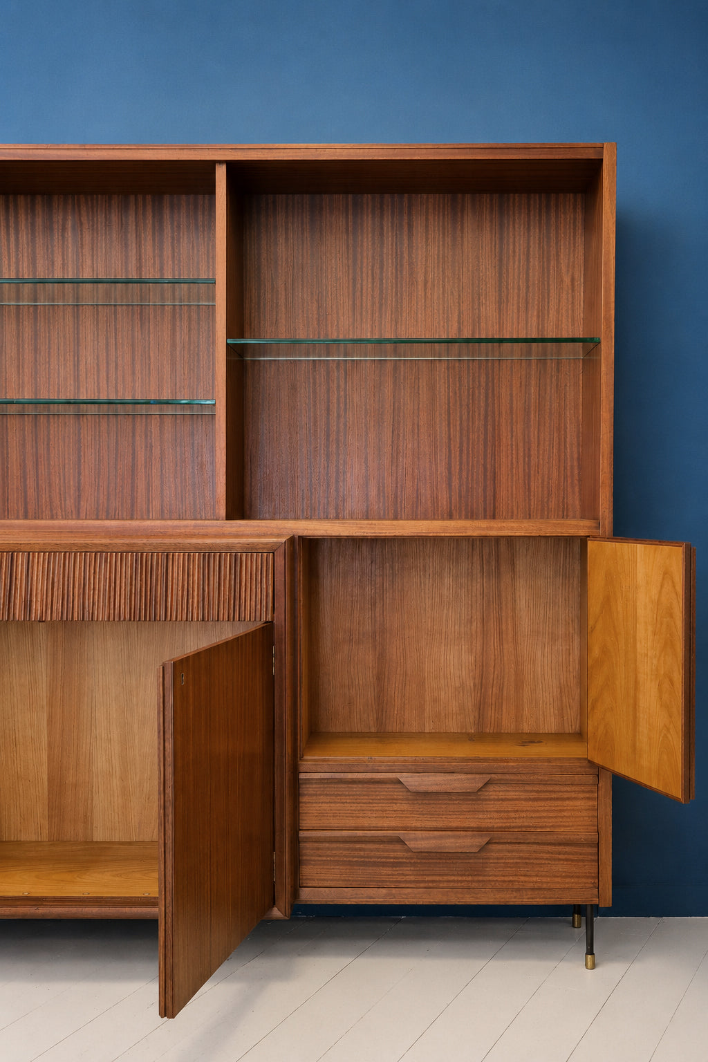 Credenza / Libreria Vintage in mogano a rigatino | Italia, anni ’50