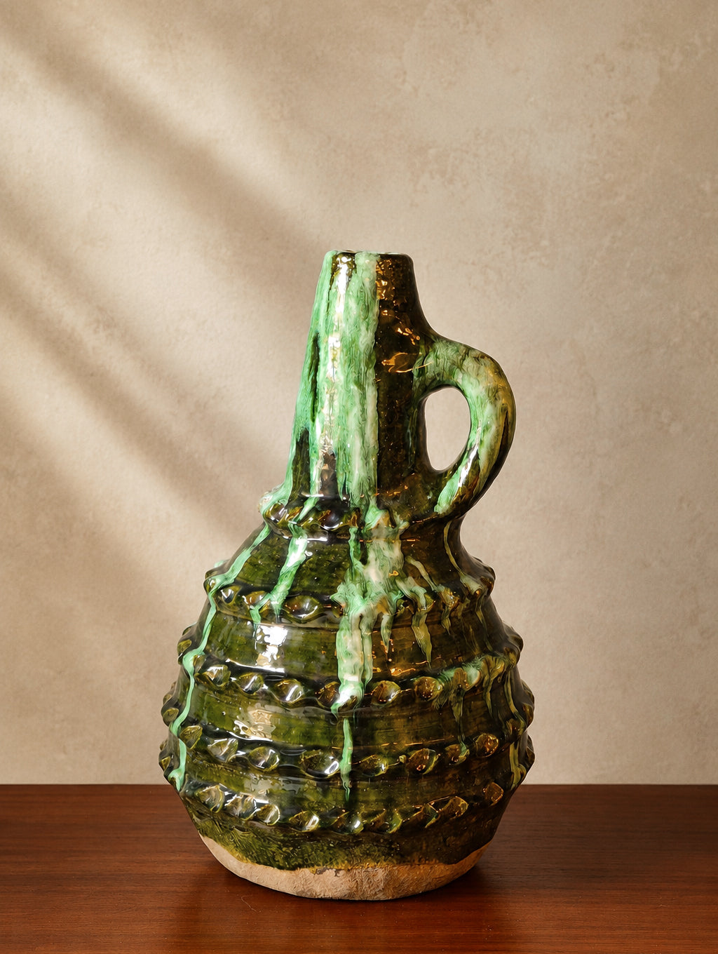 Grande Recipiente | Cruche francese in terracotta invetriata verde, fine XIX–inizio XX secolo