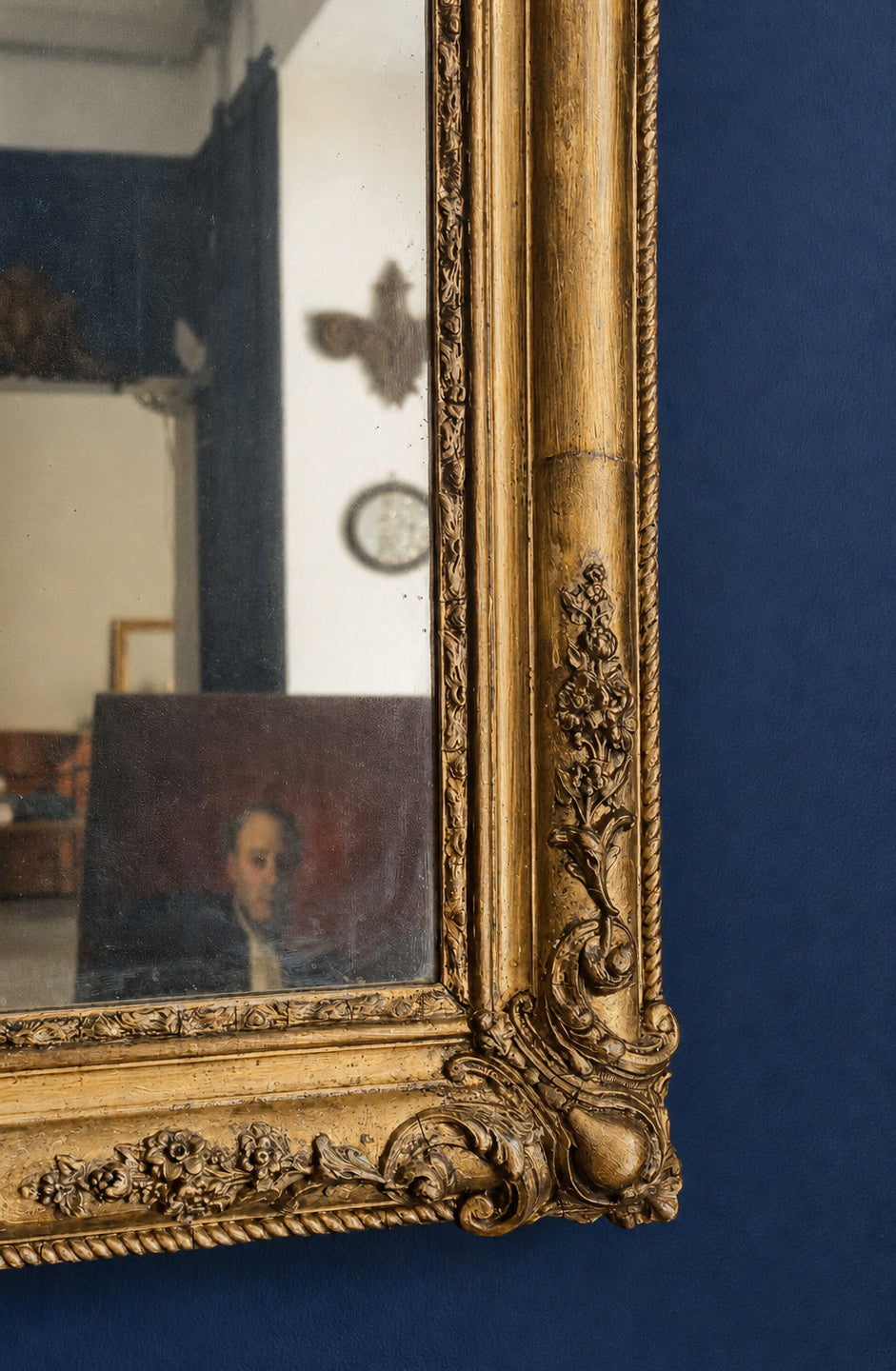 Specchio francese Napoleone III in legno e stucco dorato | XIX secolo